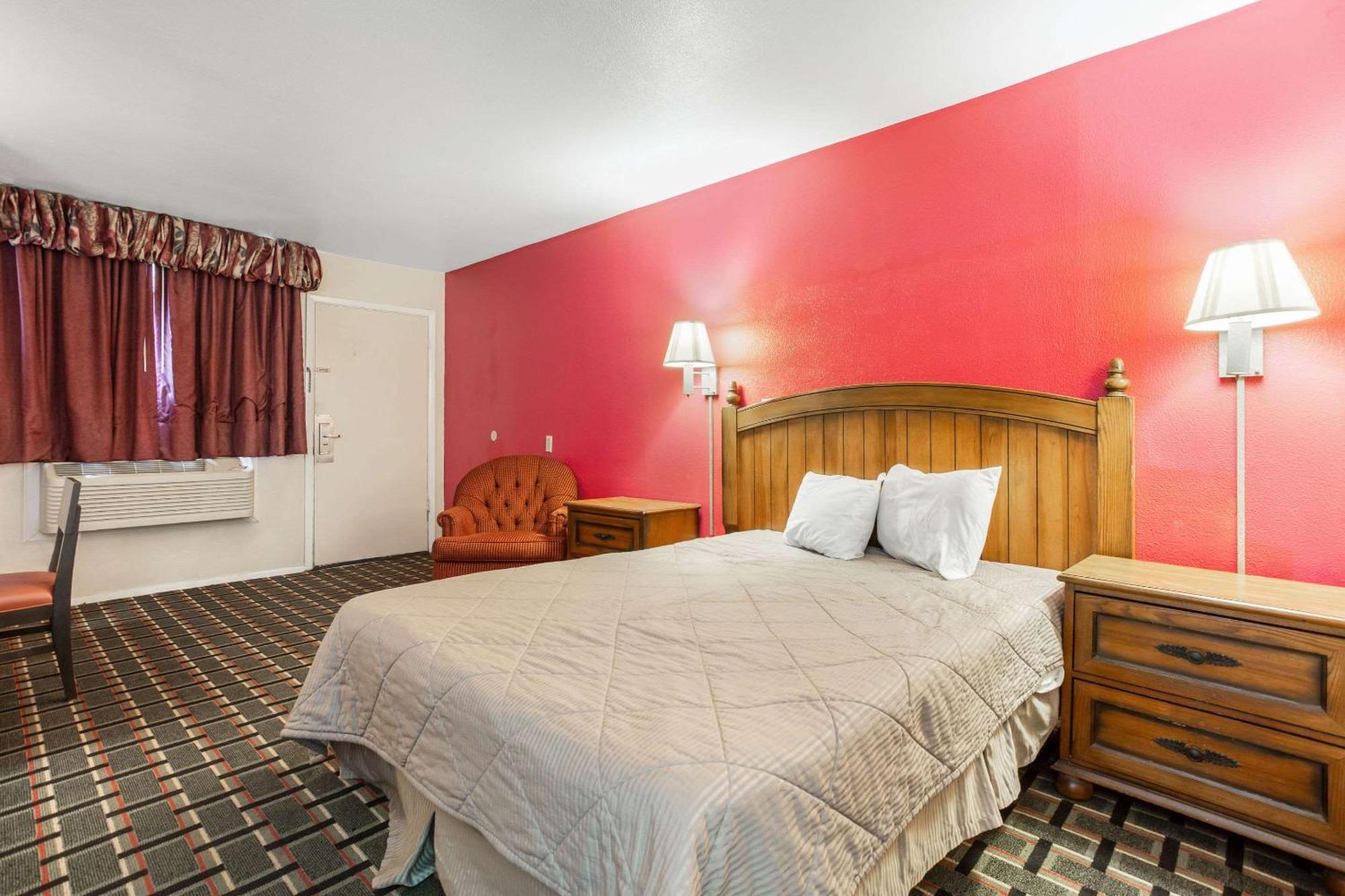 Rodeway Inn & Suites Raton Esterno foto