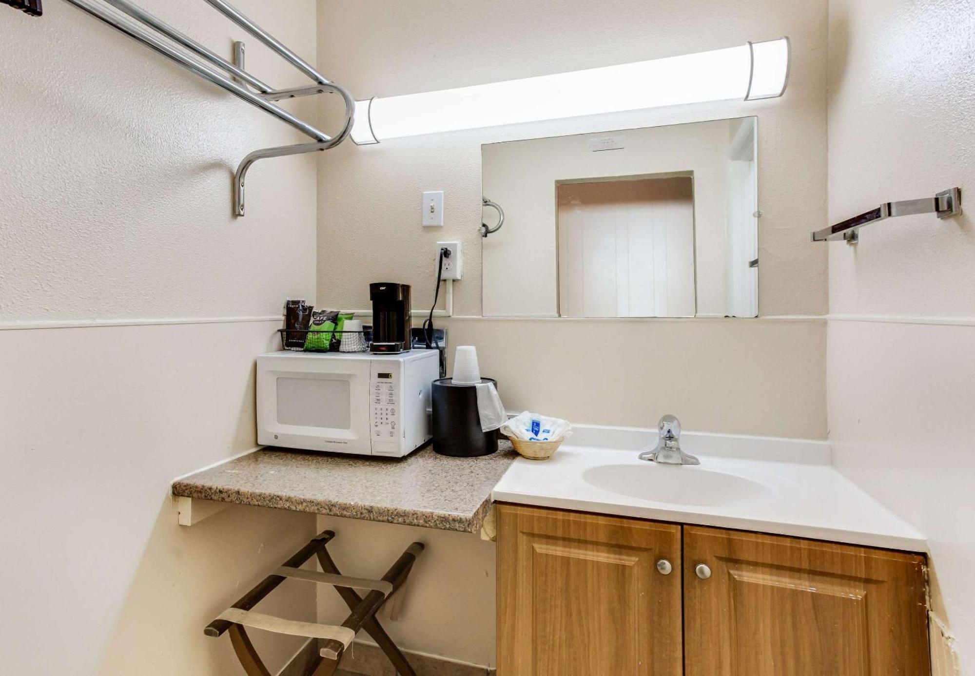 Rodeway Inn & Suites Raton Esterno foto